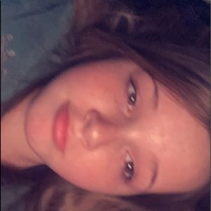 Meet your Posher, Adelynne